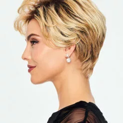 Chic Wavy | Synthetic Wig By Hairdo