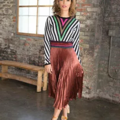 India | Lace Front & Monofilament Part Synthetic Wig By Rene Of Paris 8 India | Lace Front & Monofilament Part Synthetic Wig By Rene Of Paris